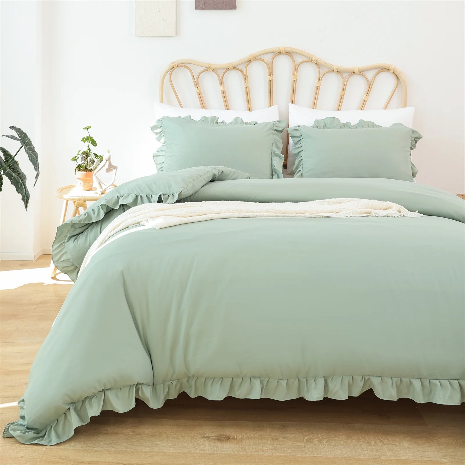 Queen Comforter Set for Adult, 3 Piece Ruffle Green Comforter Sets All Season